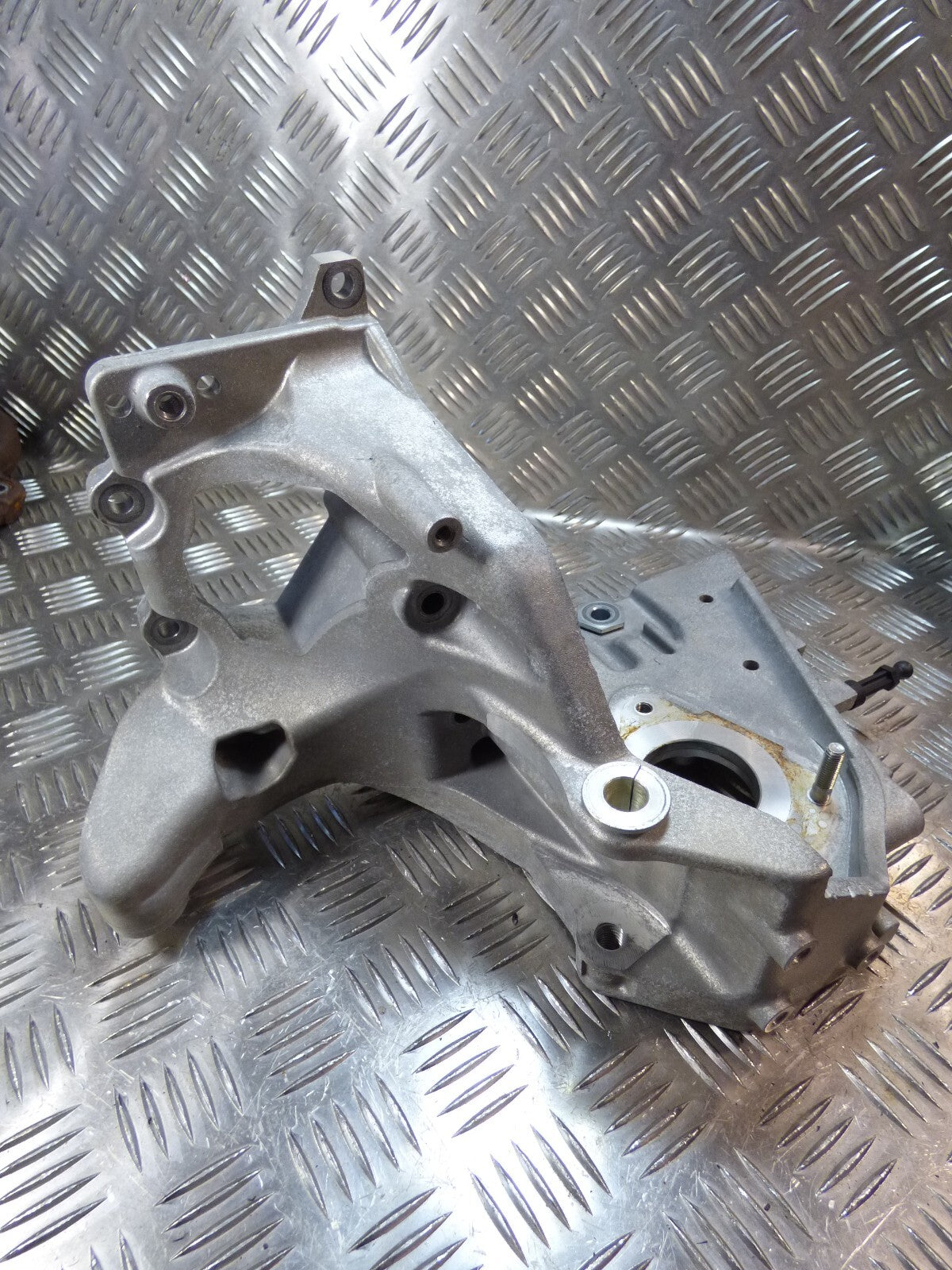 JEEP COMPASS II 2.0 CRD 170PS 2021 KRAFTSTOFFPUMPE HALTER NEU !!! ORIGINAL gebraucht - 55285024 – Produktansicht 4