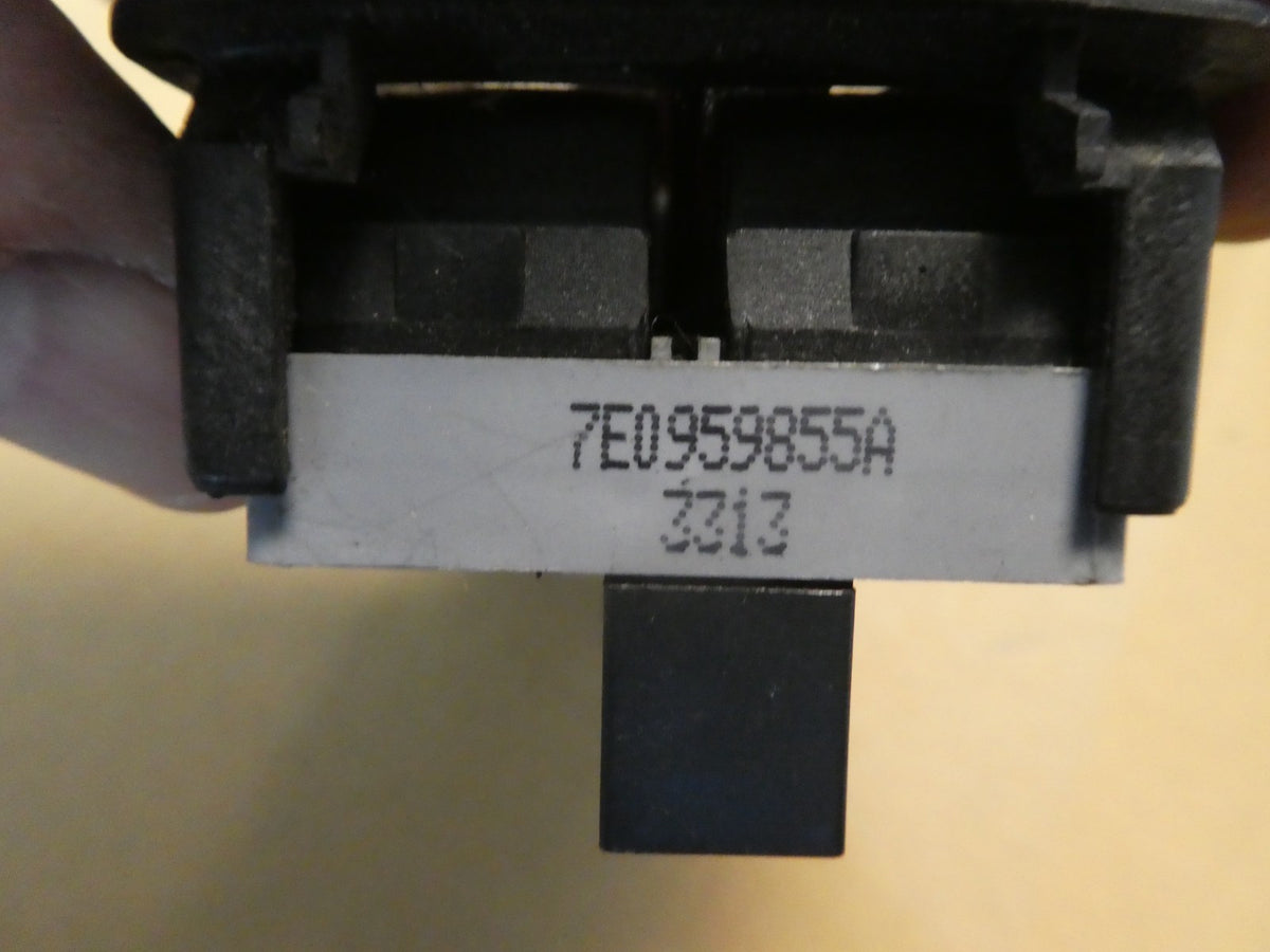 VW T5 Fensterheberschalter Spiegel Schalter 7E0959855A + 7E1959565D ORIGINAL gebraucht - Transporter – Produktansicht 4