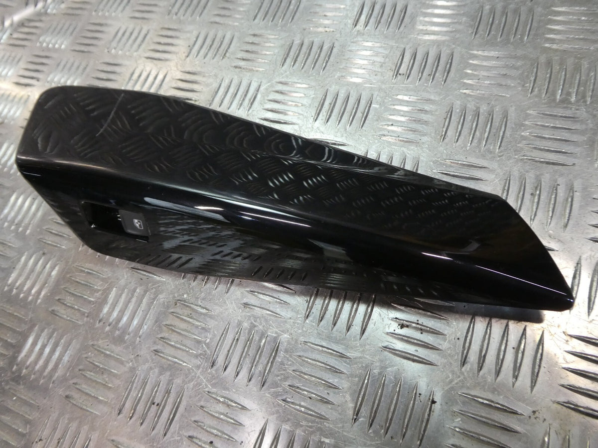 VW ID3 Pro Türverkleidung Zierleiste Fensterheberschalter 10A867227B ORIGINAL gebraucht - Volkswagen – Produktansicht 4