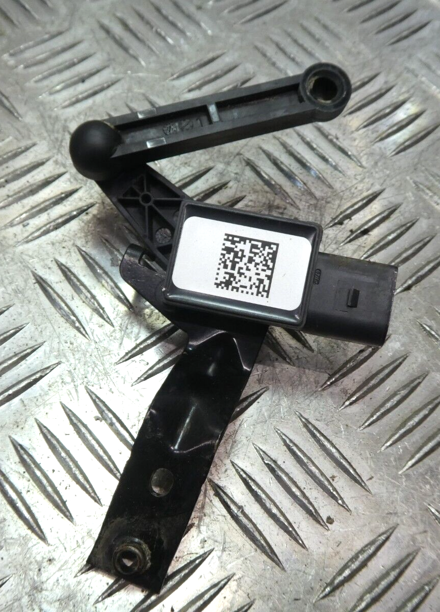 ID3 ID.3 original Niveausensor Hinterachse mit Halter 1EA512521C gebraucht - Volkswagen – Produktansicht 1