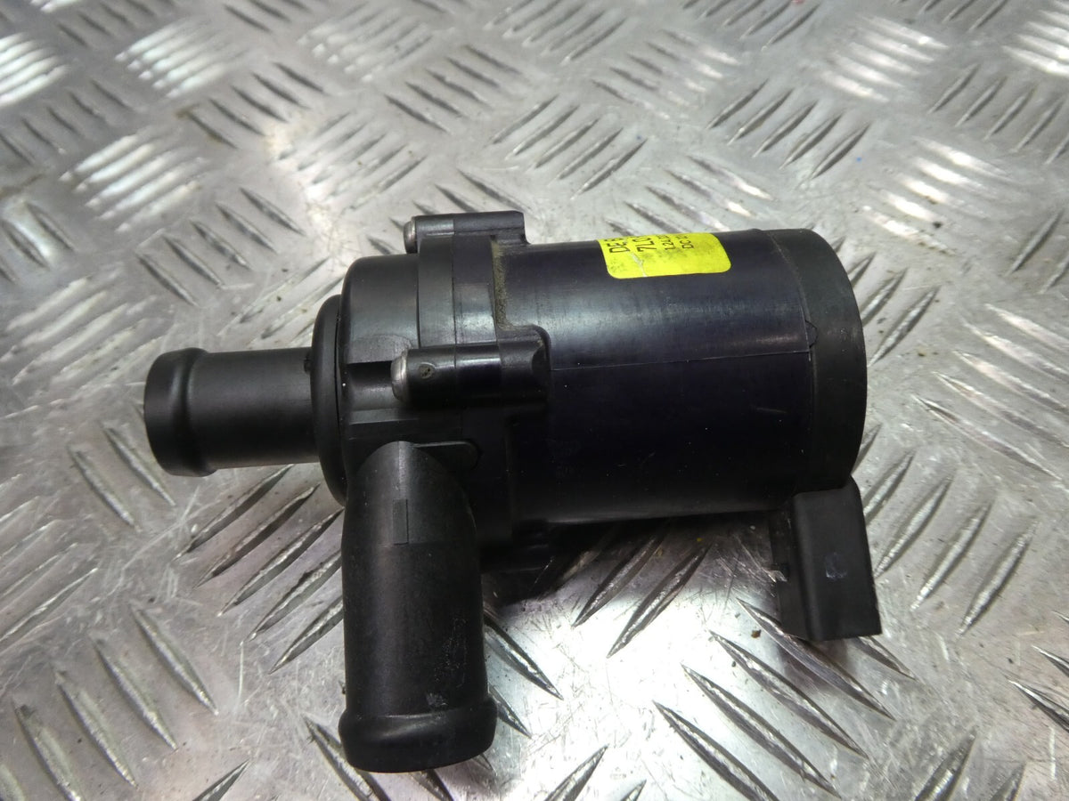 Porsche Cayenne S 92A 4.8 Wasserpumpe 7L0965551A ORIGINAL gebraucht - Zusatzwasserpumpe – Produktansicht 2