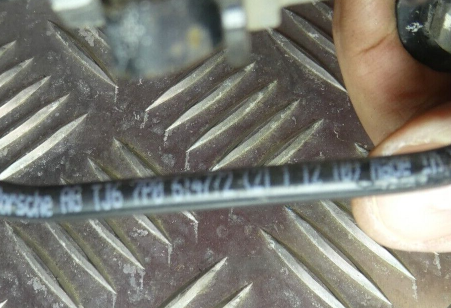 Porsche Cayenne 92A Hinten rechts Bremsleitung 7P0614772 7P0614844 ORIGINAL gebraucht - Bremsschlauch – Produktansicht 4