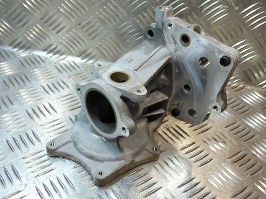 OPEL ASTRA K 1.4 Turbo Halter Gehäuse Wasserpumpe GM ORIGINAL gebraucht - 12641869 – Produktansicht 1