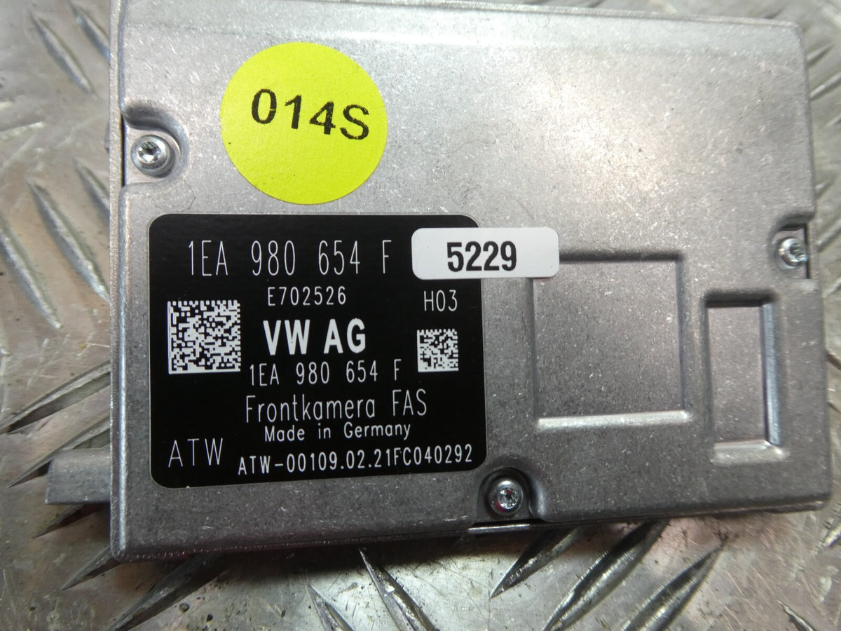 VW ID3 ID.3 Frontkamera Kamera Fahrerassistenzsysteme 1EA980654F ORIGINAL gebraucht - Volkswagen – Produktansicht 3